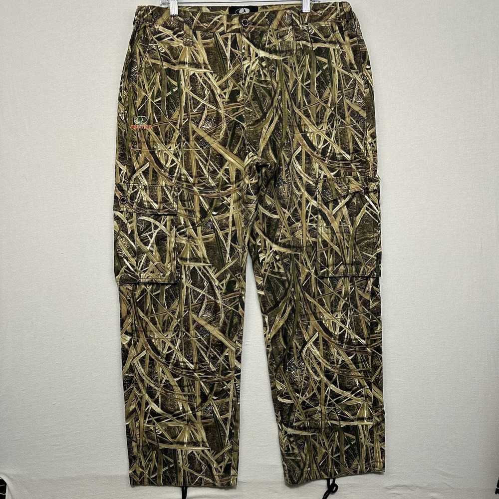 Mossy Oak Large(36-38) Camouflage Cargo Pants Hunting Deer Duck